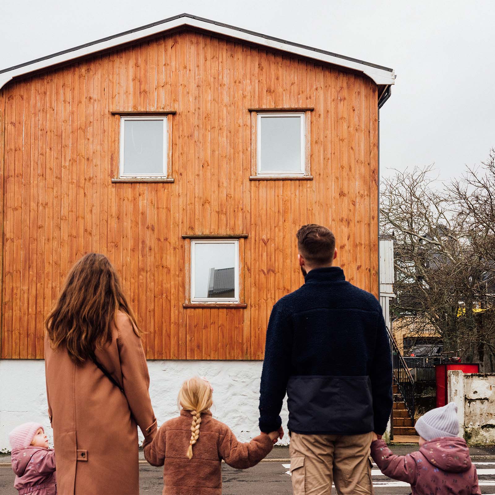 Bústaðarlán Familja uttanfyri hús