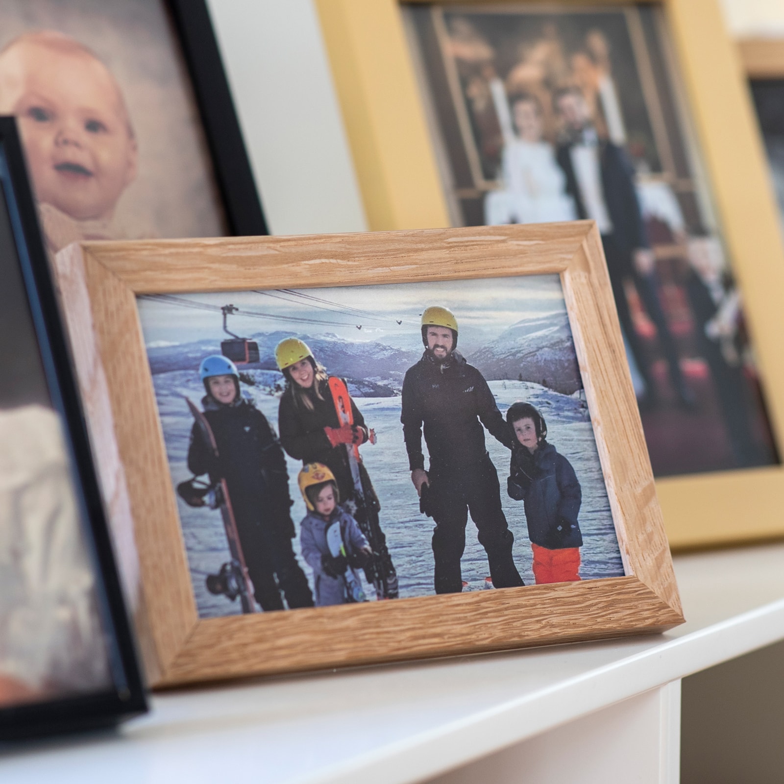 Myndir av eini familju